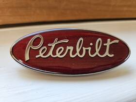 20-19281 Peterbilt 20-18281 Badge Oem New