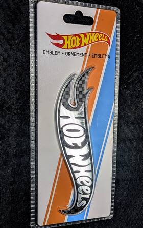 Hot-0004 Pilot Inc. Hot Wheels Emblem / Ornament Black And Silver Aluminum Construction Peel/stick