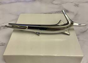 2785321 Plymouth 10916 Barracuda Original Car Emblem For 1967-68