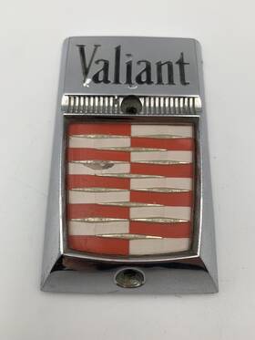 2082103 Plymouth 1960-61 Valiant Front Grill Grille Emblem