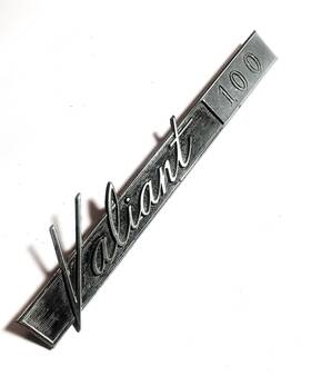 2579938 Plymouth Valient 100 Emblem Badge Logo 200