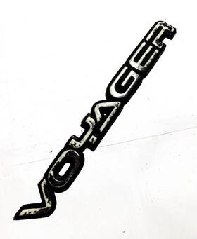 5261003 Plymouth Voyager Emblem Badge Logo 211