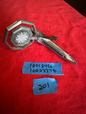 10018466 Pontiac Bonneville Parisienne Starburst Hood Emblem Ornament 201