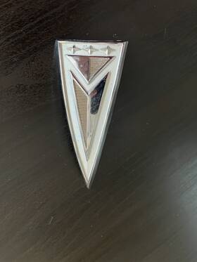 4841465 Pontiac 1962 Lemans Trunk Decklid Emblem Arrow Oem 62