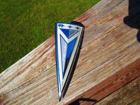 4846515 Pontiac 1962 Bonneville Trunk Arrowhead Emblem Deck Lid Ornament