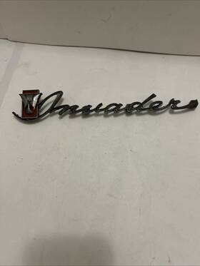 5773790 Pontiac Vintage Acadian Invader Emblem Badge