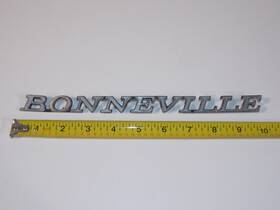 9614533 Pontiac Vtg 1971 72 Bonneville Car Vehicle Emblem Badge Script
