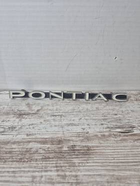 9780163 Pontiac 1965 Gto Lemans Grill Emblem Script Nameplate #9780163 Nice Oem