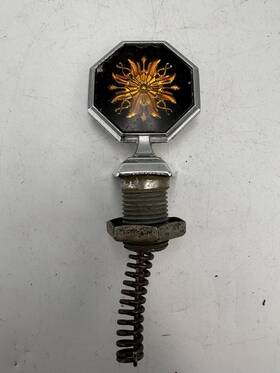 Kbc1-52711 Pontiac Vintage Sun Ornate Flower Hood Ornament Emblem Octagon