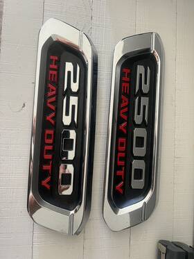 68362209 Ram Oem 2500 Heavy Duty Chrome And Black Hood Emblem Set