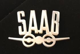 7246390 Saab 1084729 Genuine 95 96 V4 Aeroplane Logo Trunk Emblem Vintage 1965-1968