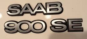 4240891 Saab 1994 - 1998 900 Se Rear Hatch Trunk Emblem Set Oem Excellent Used Condition