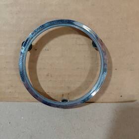 1353370w Studebaker 1963 Lark And Hawk Trunk Emblem Ornament Retainer Ring