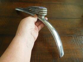 5752 Studebaker 1941 1948 Truck Hood Ornament Factory Original M5 Vintage
