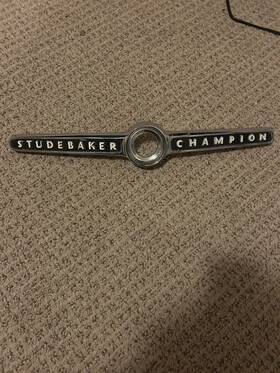 866-0x Studebaker 1955 Champion Trunk Emblem 866 0x 866ox- Looks Brand New