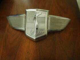 X0-519 Studebaker 1948 1949 Hood Ornament Emblem