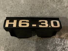 93013-ae130 Subaru Legacy Outback H6 3.0 93013ae130 Front Grill Emblem Badge