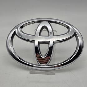 75431-02080 Toyota 512519 Genuine Rear Back Door Emblem Nameplate Oem Factory Part