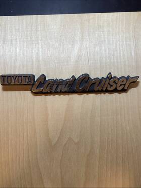715239 Toyota Land Cruiser Original Oem Emblem Badge