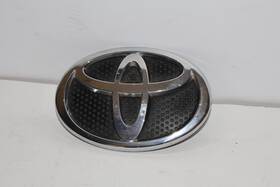 75301-52020 Toyota 2004 2005 Echo Front Grill Emblem Logo Badge Oem
