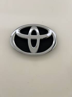 75310-0e010 Toyota Genuine Emblem