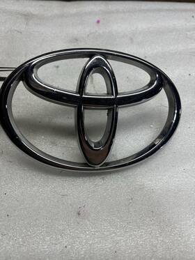 75311-60900 Toyota 4runner Front Grille Inch T Symbol Logo Badge Chrome Emblem 99 00 01 02