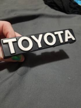 75321-22350 Toyota Rare Vintage Emblem Badge Logo Nameplate 1980s Oem