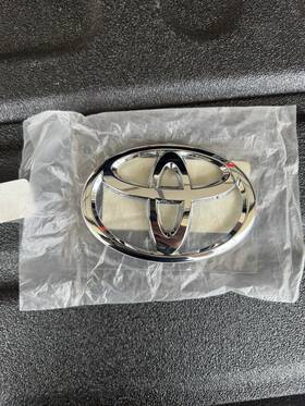 75431-26020 Toyota 7543126020 Oem Emblem