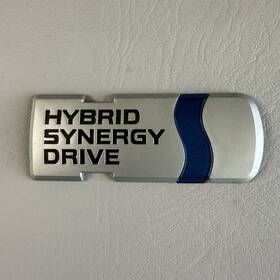 75441-52110 Toyota 2012 - 2015 Prius C Inch Hybrid Synergy Drive Rear Emblem Oem #75441-52110