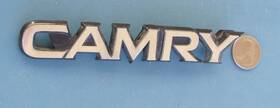 75442-32010 Toyota Camry Rear Script Emblem Trunk Badge Vtg Oem 84 85 86