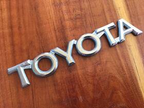 7544710 Toyota Script Trunk Chrome Emblem Oem Abs Aco