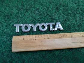 75447ac020 Toyota Rear Trunk Lid Emblem Name Plate Nameplate 4.5 Inch Chrome Oem 4s1