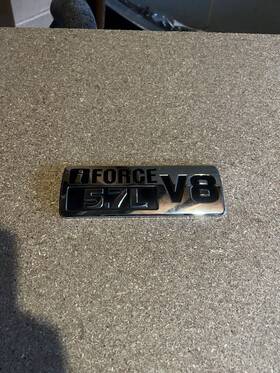75472-oco50 Toyota Tundra I Force 5.7 L V8 Fender Emblem Preowned