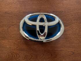 90975-02197 Toyota 9097502197 2013 2014 2015 Avalon Hybrid Front Emblem Badge 90975-02174