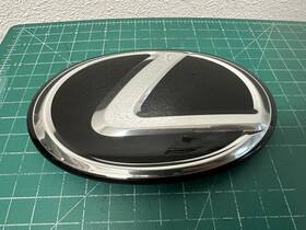 9097502235 Toyota Lexus Rear Gx460 Tailgate Emblem 2010 2011 2012 2013 2014 2015 16 Thru 2022 Used