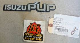 999.is1581 Toyota 82-87 Isuzu Pup Oem Front Fender Emblem Nameplate Chrome