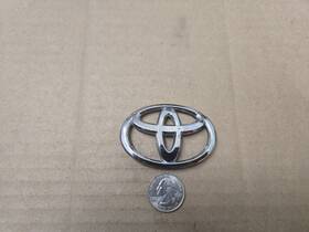 Gs221-00250 Toyota Oem 2.5 Inch Horn Button Pad Steering Wheel Emblem Badge Logo
