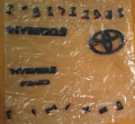 Pt948-48202-02 Toyota 3d Emblem Overlay 2020-2024 Highlander Nameplates Not Complete Set Nos