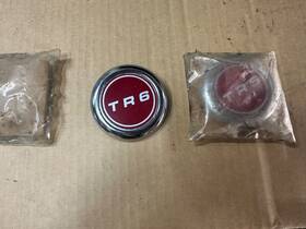 88627500 Triumph Jf-4812 Two Tr6 Chrome Center Hubcap Wheel Badge Jf 4812 Nos