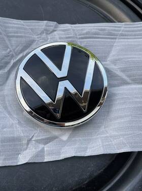 5h0853601ddpj Vag Compatible For Golf Mk8 Front Grille Badge Emblem