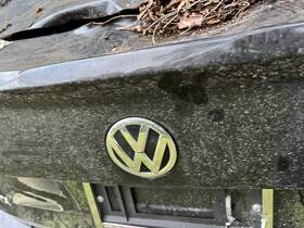 17a853630adpj Volkswagen 2019 2020 2021 2022 2023 Vw Jetta Trunk Badge Logo Emblem Genuine Oem