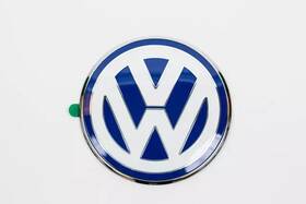 1c0-853-630-l-39a Volkswagen Genuine Vw Sign