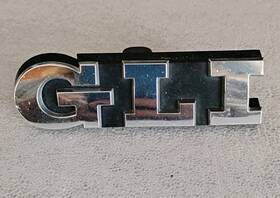 1k5-853-679-a-fxc Volkswagen Oem 2006-2009 Jetta Gli Grille Emblem Sc6853679