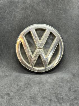 357853601 Volkswagen Genuine Vw Passat Emblem Vintage - Scratched