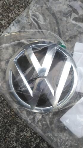 5n0-853-630-fxc Volkswagen New Oem Genuine 2012-2020 Atlas Tiguan Vw Logo Emblem