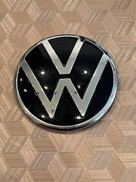 Volkswagen 5na-853-630-a 2017-2021 Tiguan L Phev Emblem Badge Oem