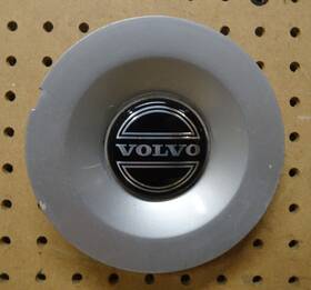 9481146 Volvo Helios S60 S70 V70 C70 16 Inch Factory Wheel Center Cap