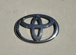 2004-2005 Toyota RAV4 Front Grille Emblem Oem. Fixed Price $25.00.