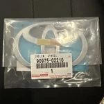 Toyota Front Grille Emblem Logo Badge Oem Genuine 90975-02210. Fixed Price $58.99.
