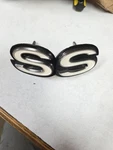Nos Gm 1970-1973 Camaro Ss Grille Emblem 3986590. Fixed Price $99.99.